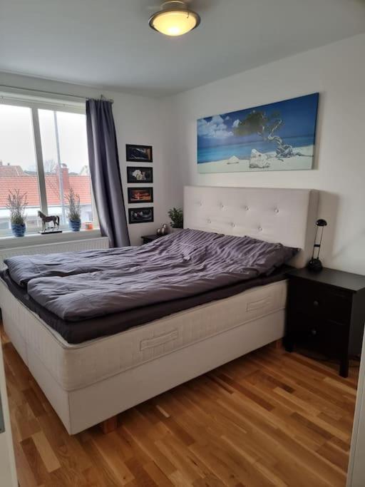 Trevlig Laegenhet Naera Stroemstad Centrum Buitenkant foto