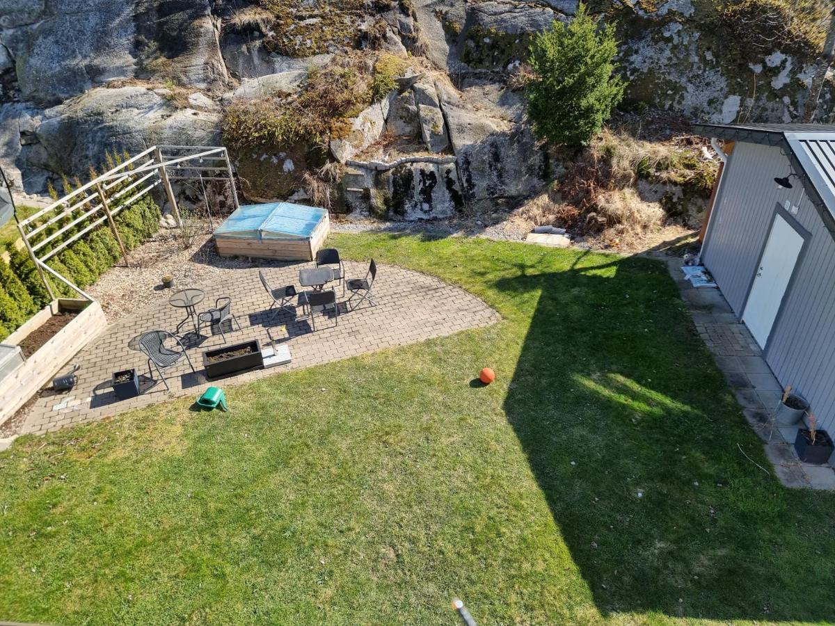 Trevlig Laegenhet Naera Stroemstad Centrum Buitenkant foto