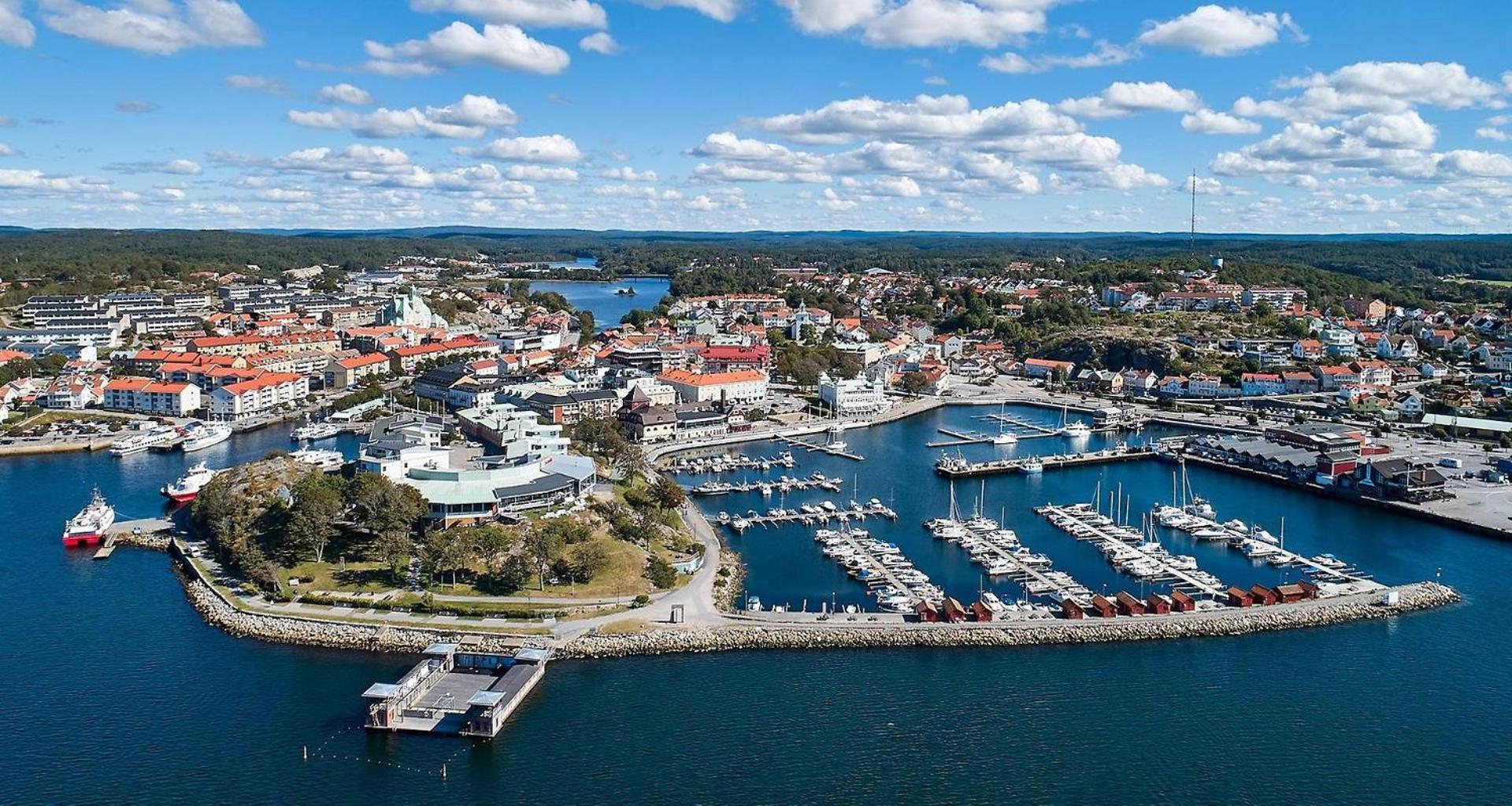 Trevlig Laegenhet Naera Stroemstad Centrum Buitenkant foto